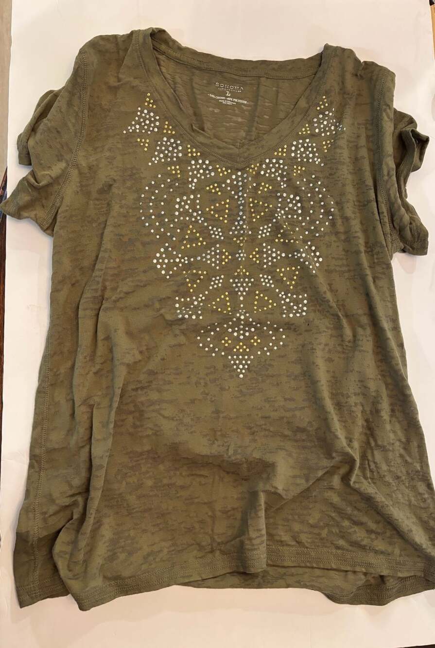 Sonoma Life + Style V-Neck T-Shirt Size L Green Rhinestone Embellished